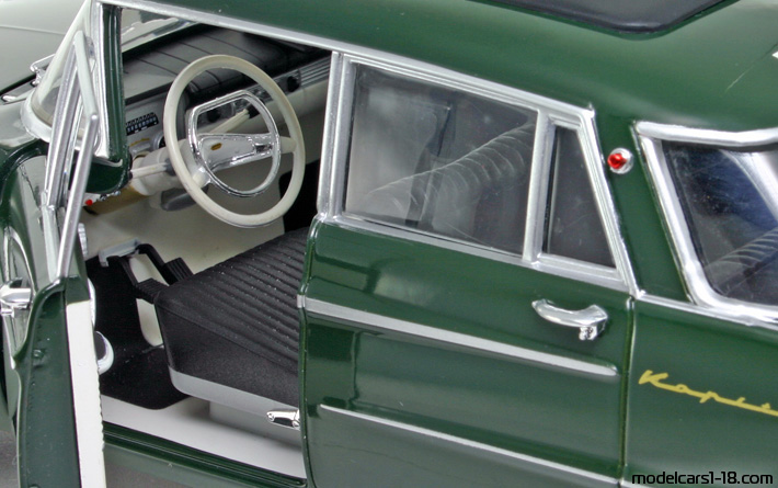 1961 - Opel Kapitan Police Revell 1/18 (Grün) Innenraum Armaturenbrett