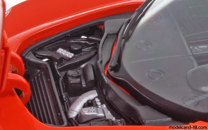 2000 - Opel Speedster Maisto 1/18 (Orange) Kofferraum / Klappbare Scheinwerfer