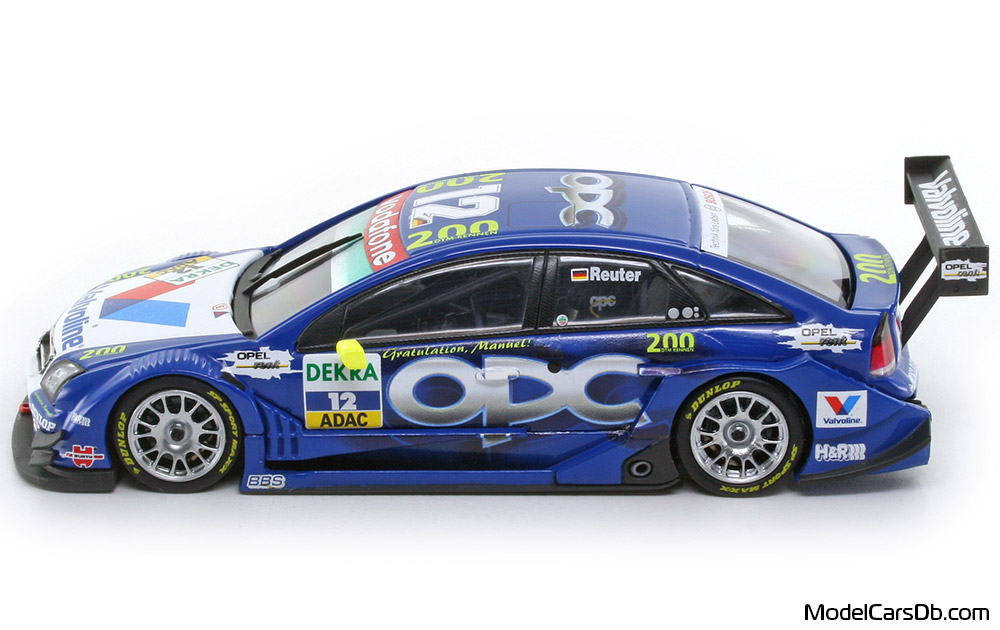 2005 - Opel Vectra GTS V8 DTM Minichamps 1/43 (Blau / Weiß) Seite