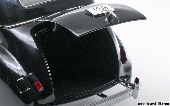 1938 - Packard 180 Signature Models 1/18 (Schwarz) Kofferraum / Klappbare Scheinwerfer