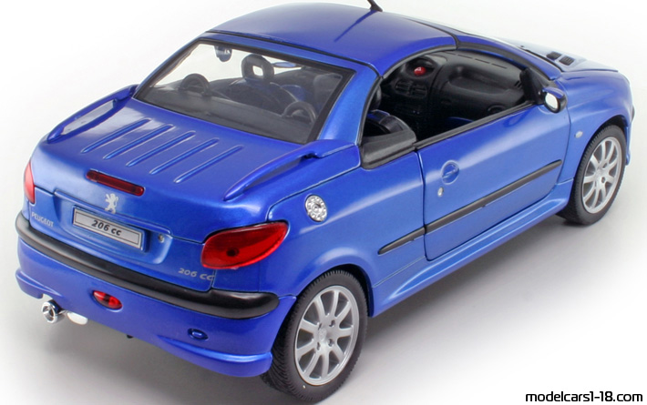 2002 - Peugeot 206 cc Welly 1/18 (Blau) Hinten rechte seite