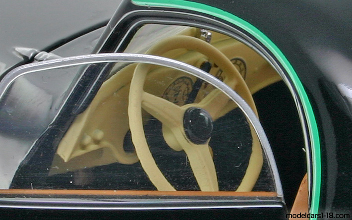 1937 - Peugeot 302 Darl'mat Norev 1/18 (Schwarz) Innenraum Armaturenbrett