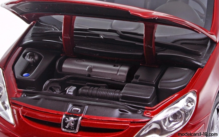 2003 - Peugeot 307 CC Solido 1/18 (Rot) Motor