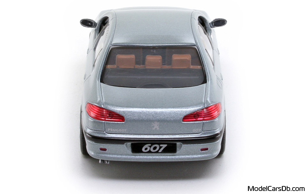 2000 - Peugeot 607 Norev 1/43 (Silber) Heck