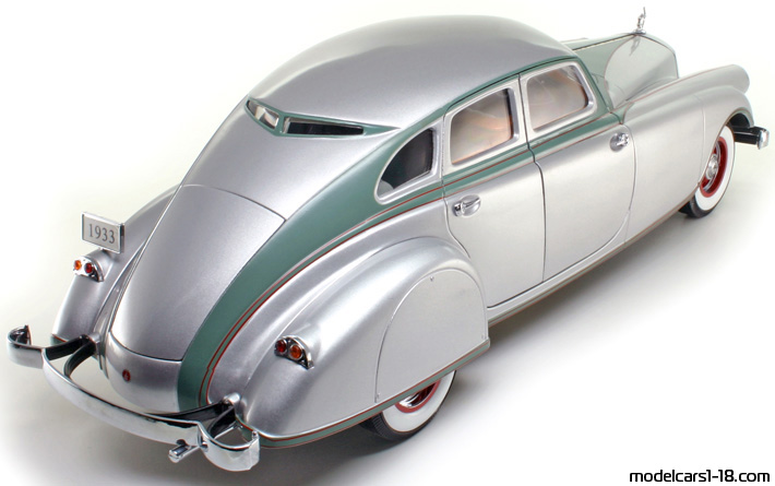 1933 - Pierce-Arrow Silver Arrow Signature Models 1/18 (Silber / Grün) Hinten rechte seite