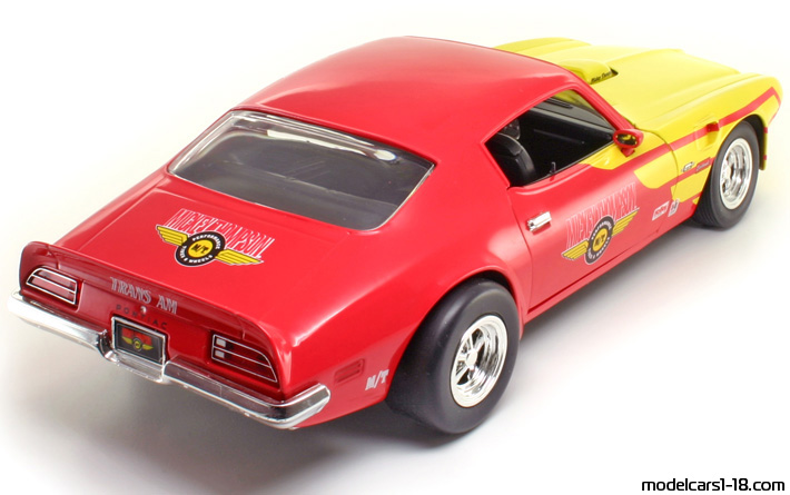 1973 - Pontiac Firebird Trans Am ERTL 1/18 (Gelb / Rot) Hinten rechte seite