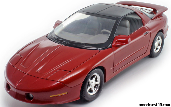 1993 - Pontiac Firebird Trans Am ERTL 1/18 (Rot) Vorne linke Seite