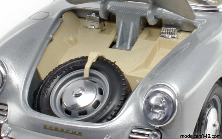 1961 - Porsche 356 B Bburago 1/18 (Silber) Kofferraum / Klappbare Scheinwerfer
