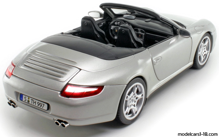 2006 - Porsche 911 Carrera 4S Cabriolet (997) Norev 1/18 (Silber) Hinten rechte seite