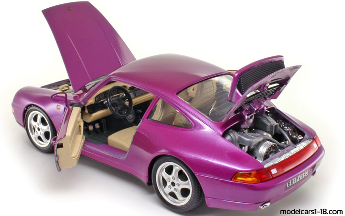 1993 - Porsche 911 Carrera (993) Bburago 1/18 (Lila) Zu öffnende Teile