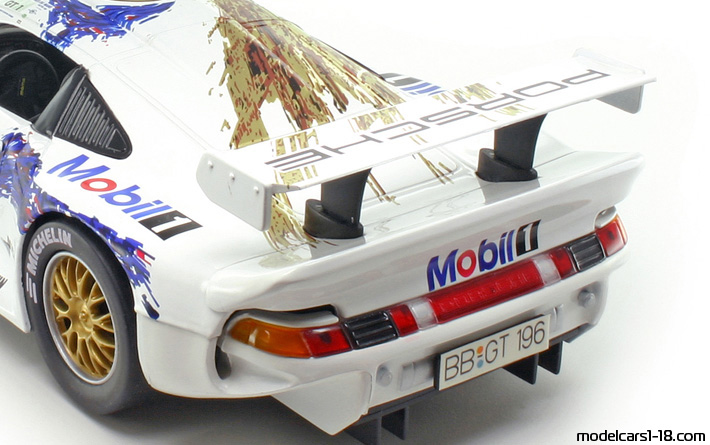 1996 - Porsche 911 GT1 Anson 1/18 (Weiß / Blau) Motor