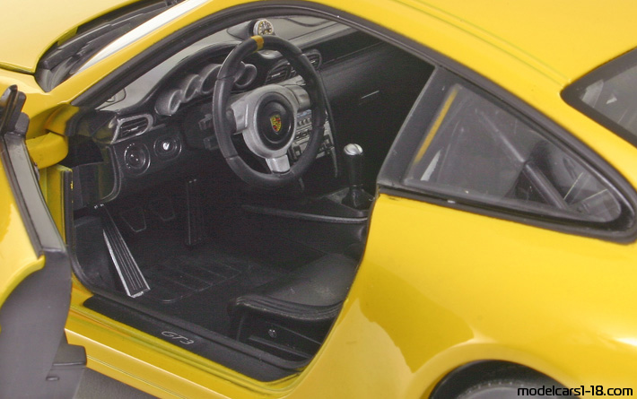 2006 - Porsche 911 GT3 (997) Welly 1/18 (Gelb) Innenraum Armaturenbrett