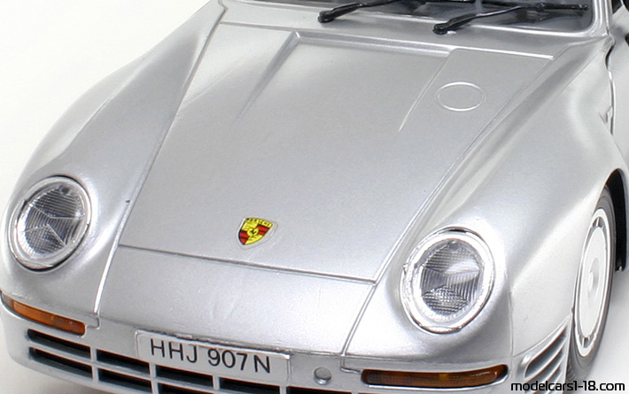 1986 - Porsche 959 Polistil 1/18 (Silber) Kofferraum / Klappbare Scheinwerfer
