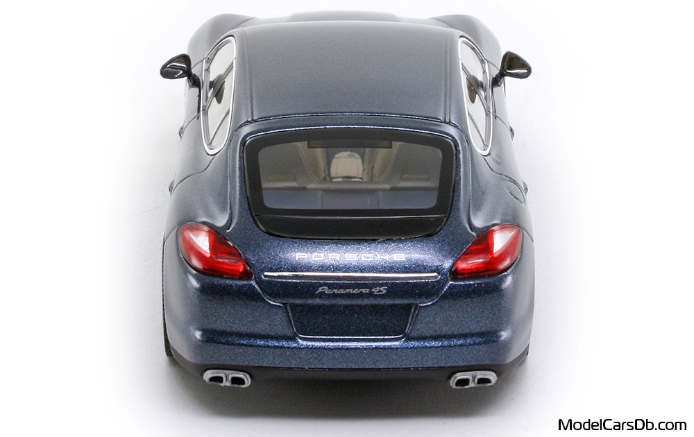 2011 - Porsche Panamera 4S (970) Minichamps 1/43 (Blau) Heck