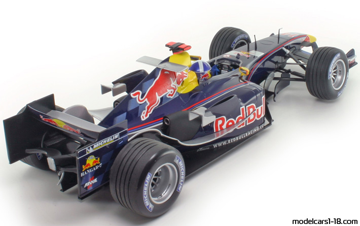 2005 - Red Bull Cosworth RB1 Minichamps 1/18 (Blau / Silber) Hinten rechte seite