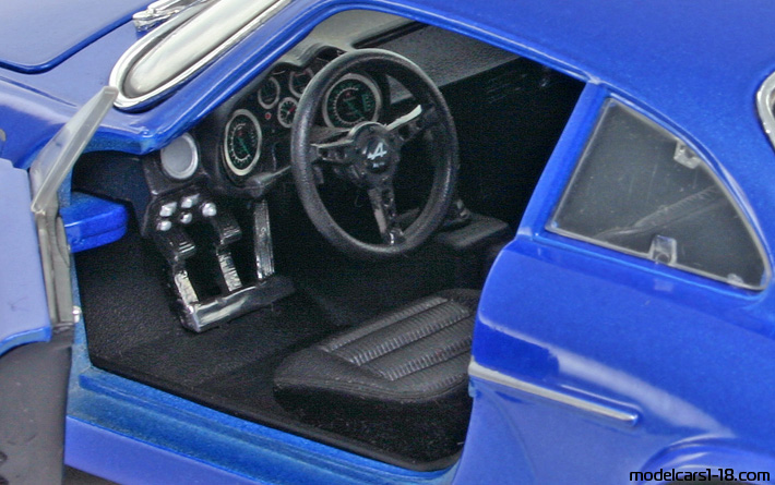 1971 - Renault Alpine A110 1600S Maisto 1/18 (Blau) Innenraum Armaturenbrett
