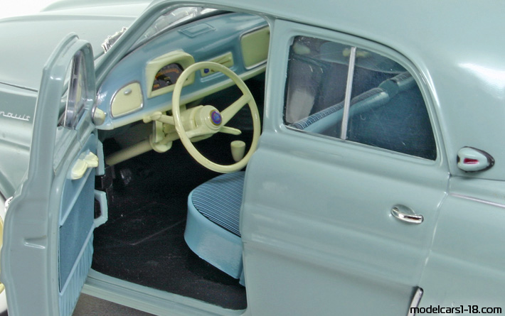 1958 - Renault Dauphine Norev 1/18 (Grau) Innenraum Armaturenbrett