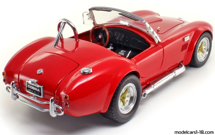 1964 - Shelby Cobra 427 S/C Kyosho 1/18 (Rot) Hinten rechte seite