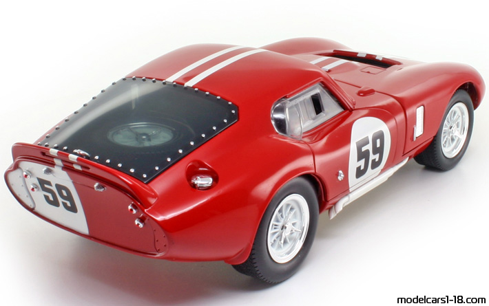 1965 - Shelby Daytona Cobra Road Signature 1/18 (Rot / Weiß) Hinten rechte seite