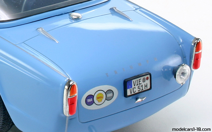 1962 - Triumph TR4 5VC Jadi 1/18 (Blau) Kofferraum / Klappbare Scheinwerfer
