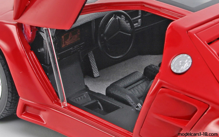 1991 - Vector W8 Twin Turbo Ricko 1/18 (Rot) Innenraum Armaturenbrett