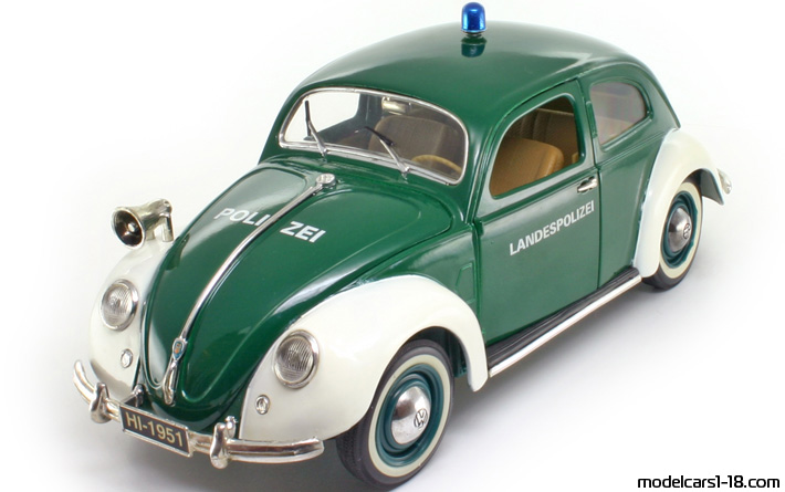 1951 - Volkswagen Beetle (Kaefer) Fire Dept / Police Maisto 1/18 (Green / Weiß) Vorne linke Seite