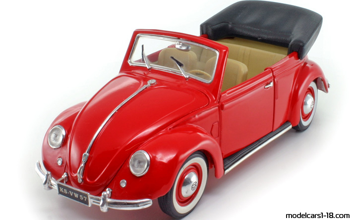 1951 - Volkswagen Beetle (Kaefer) Maisto 1/18 (Blue) Vorne linke Seite