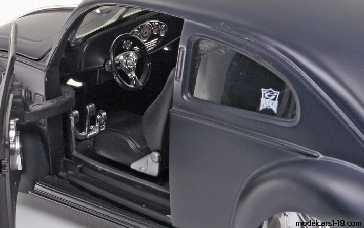 1951 - Volkswagen Beetle (Kaefer) Maisto 1/18 (Schwarz) Innenraum Armaturenbrett