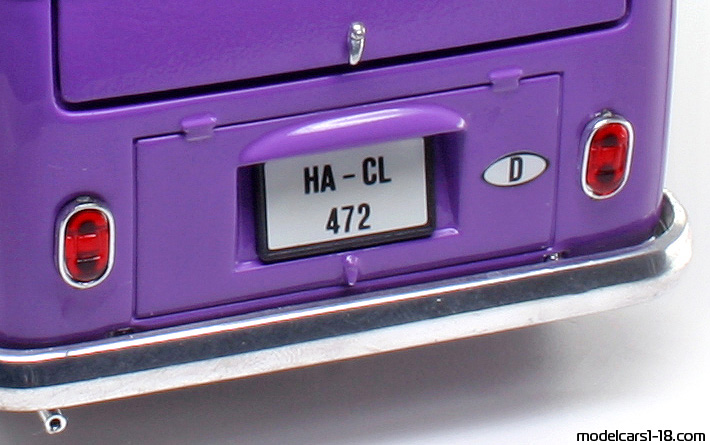 1966 - Volkswagen Combi Solido 1/19 (Lila) Motor
