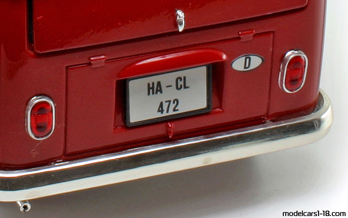 1966 - Volkswagen Combi Solido 1/19 (Weiß / Rot) Motor