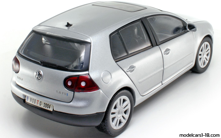 2003 - Volkswagen Golf 1.6 FSI Bburago 1/18 (Silber) Hinten rechte seite