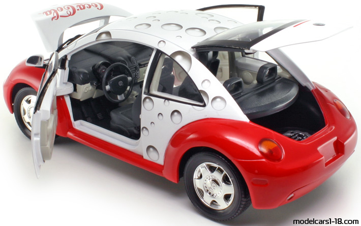 1998 - Volkswagen New Beetle Hot Wheels 1/18 (Weiß / Rot) Zu öffnende Teile