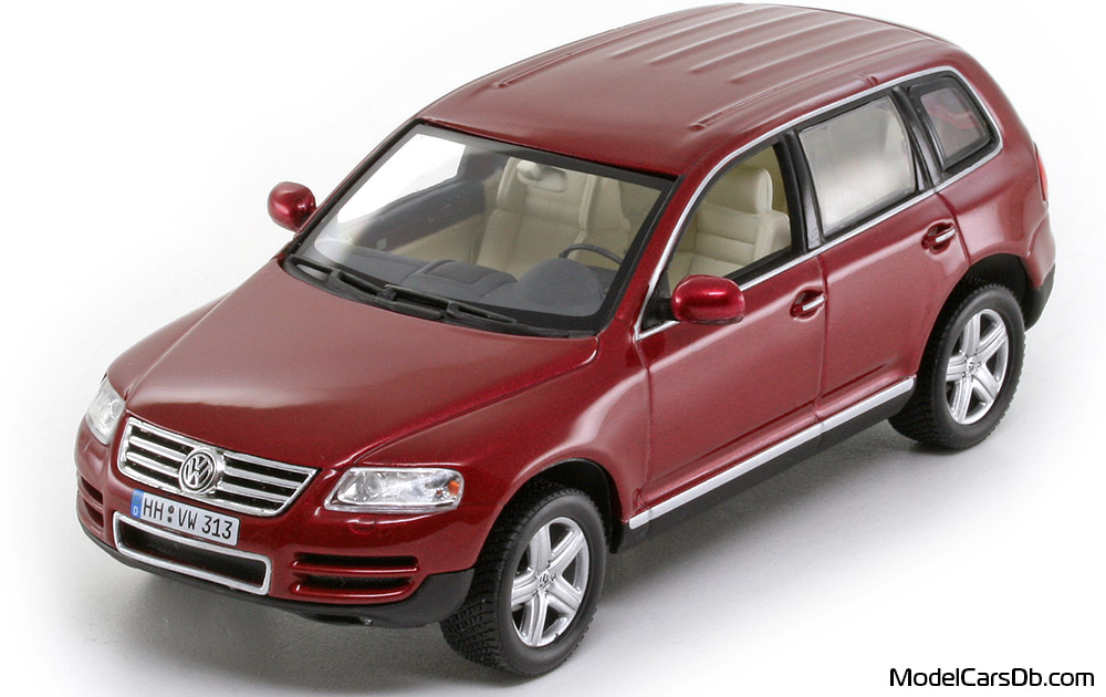 2002 - Volkswagen Touareg V10 TDI Minichamps 1/43 (Rot) Vorne linke Seite