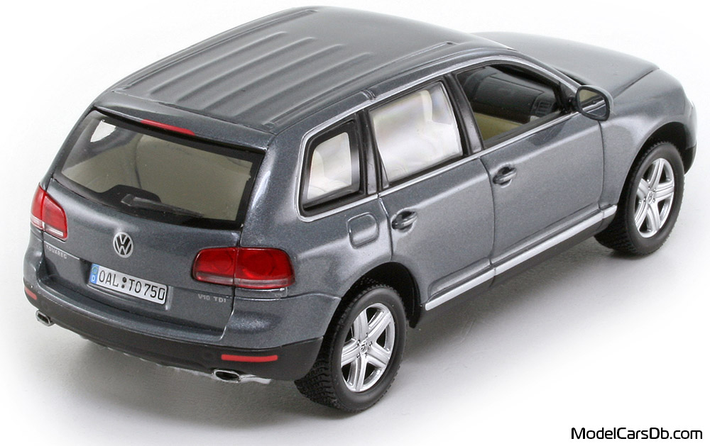 2002 - Volkswagen Touareg V10 TDI Minichamps 1/43 (Grau) Hinten rechte seite