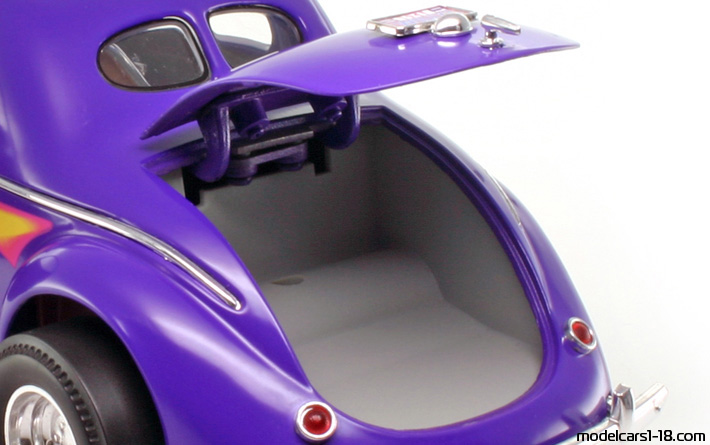 1941 - Willys Americar Road Legends 1/18 (Lila / Gelb) Kofferraum / Klappbare Scheinwerfer