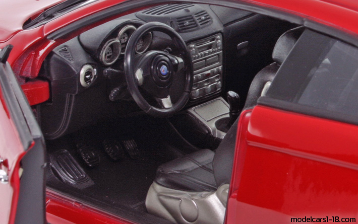 2003 - Alfa Romeo GT Welly 1/18 (Red) Interior dashboard