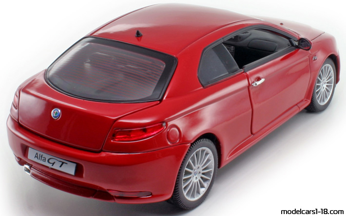 2003 - Alfa Romeo GT Welly 1/18 (Red) Rear right side