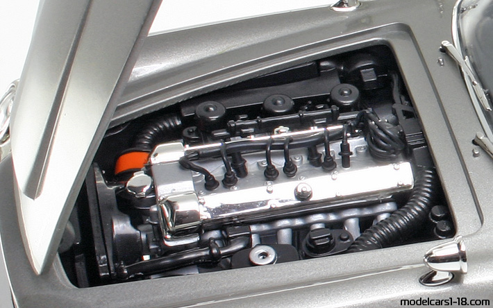 1965 - Aston Martin DB5 (James Bond) Beanstalk 1/18 (Silber) Motor