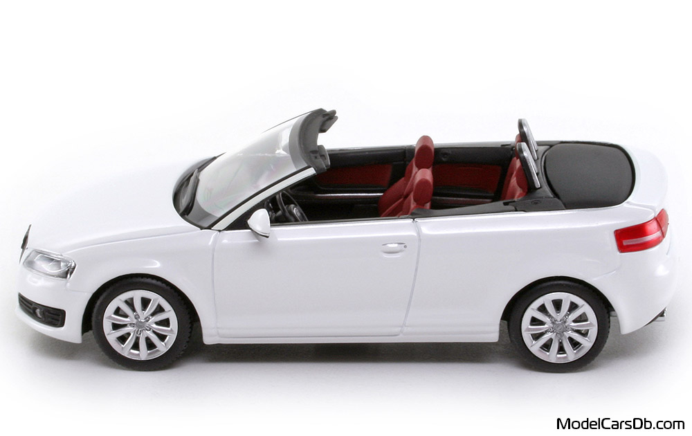 2008 - Audi A3 Cabriolet (8P) Minichamps 1/43 (Weiß) Seite