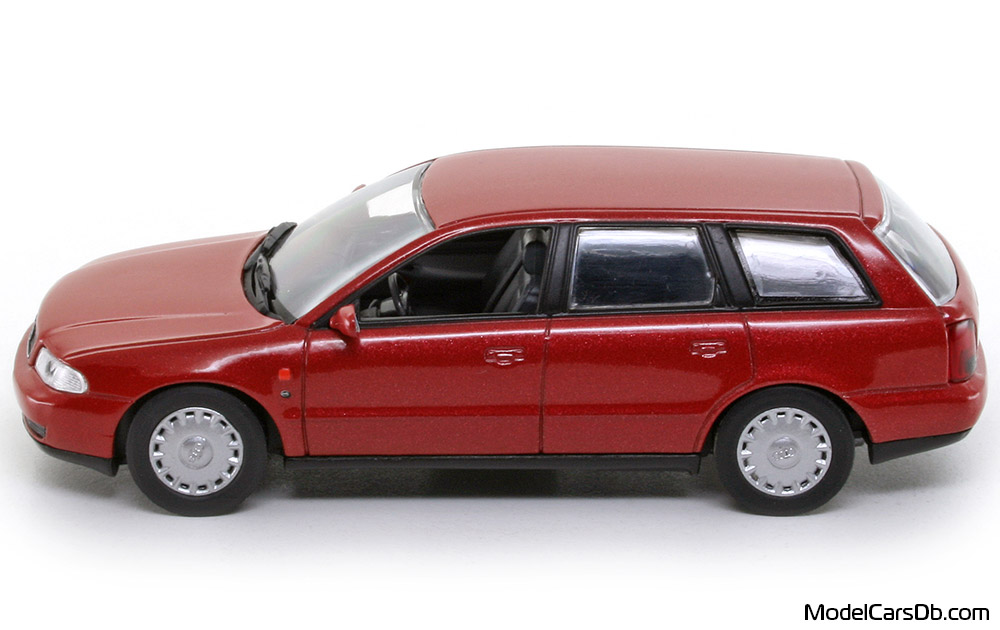 1996 - Audi A4 Avant (B5) Minichamps 1/43 (Rot) Seite