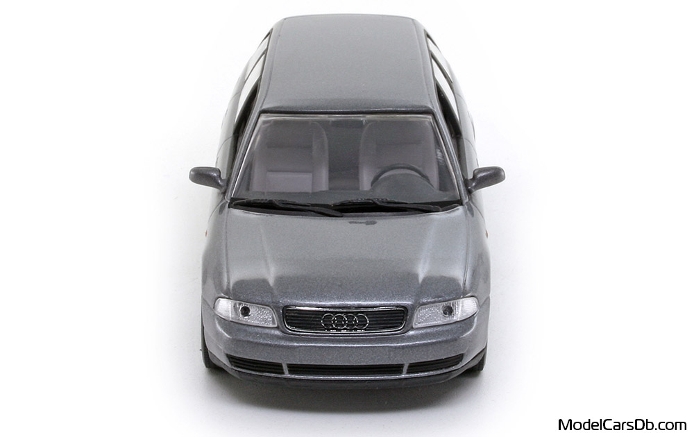 1996 - Audi A4 Avant (B5) Minichamps 1/43 (Grau) Front
