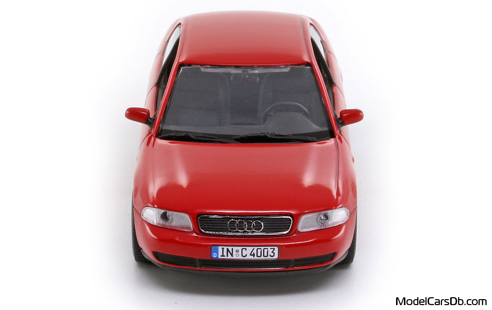 1995 - Audi A4 (B5) Minichamps 1/43 (Kрасный) Спереди