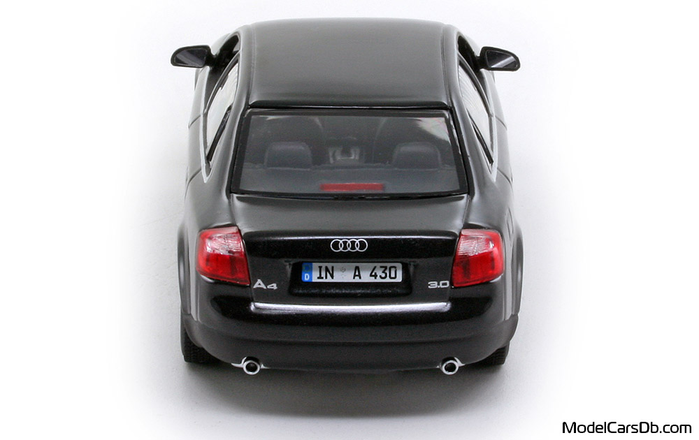 2000 - Audi A4 (B6) Minichamps 1/43 (Schwarz) Heck
