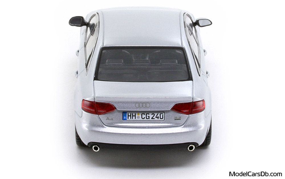 2008 - Audi A4 (B8) Minichamps 1/43 (Hellsilber) Heck