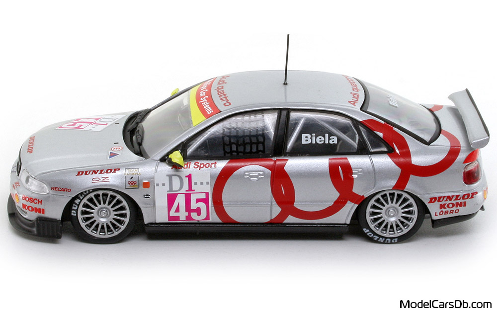 1996 - Audi A4 STW (B5) Minichamps 1/43 (Silver / Red) Side
