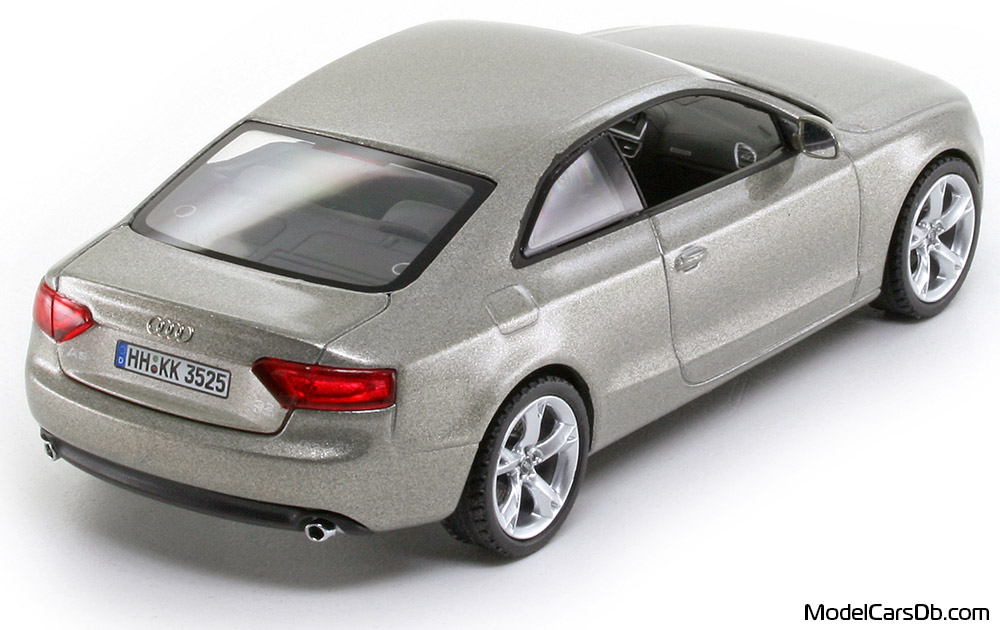 2007 - Audi A5 (8T) Schuco 1/43 (Gold) Rear right side