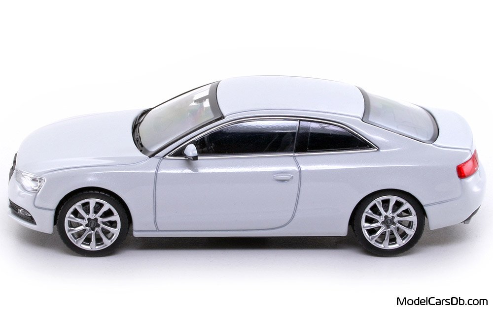 2012 - Audi A5 (8T) Norev 1/43 (White) Side