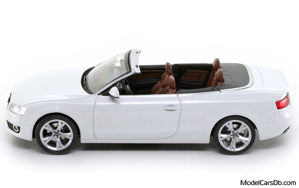 2008 - Audi A5 Cabriolet (8F) Schuco 1/43 (White) Side