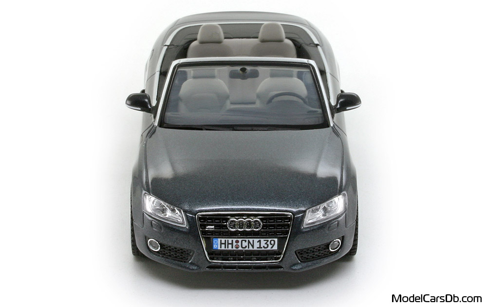 2008 - Audi A5 Cabriolet (8F) Schuco 1/43 (Blau) Front