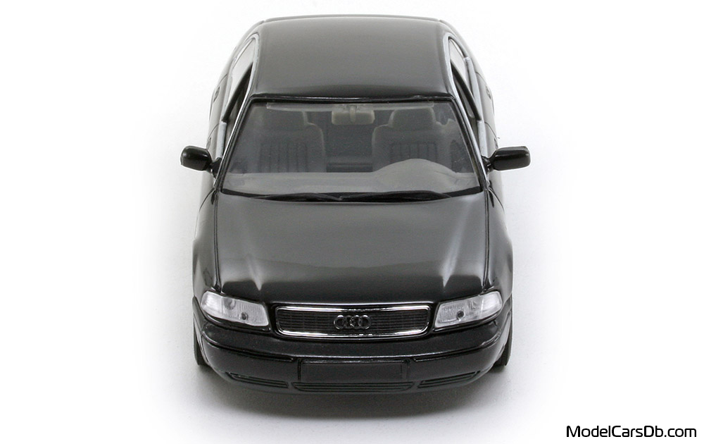 1994 - Audi A8 (D2) Minichamps 1/43 (Black) Front end